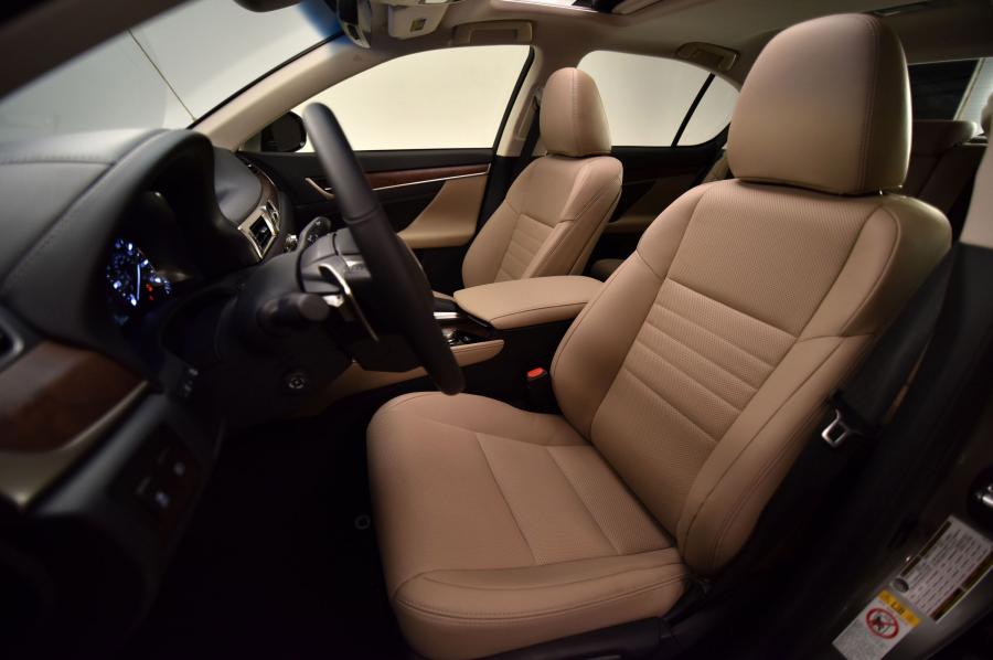  Lexus GS200t 2016 года  (фото 19 из 20)